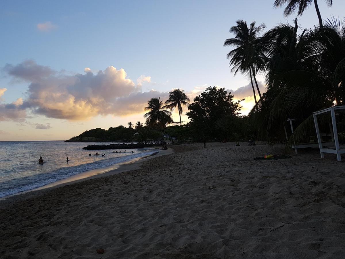 Roy'Al Beach Holidays Сент-Люс Экстерьер фото