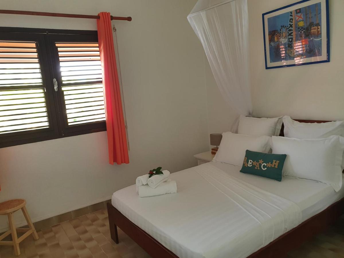 Roy'Al Beach Holidays Сент-Люс Экстерьер фото